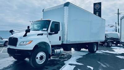 International MV Box Truck - Automatic