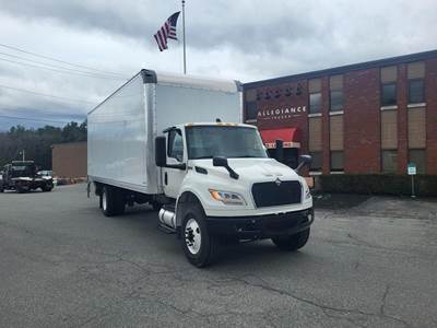 International MV Box Truck - Automatic