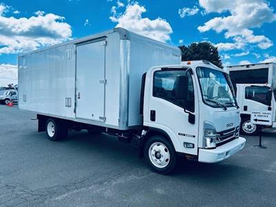 Isuzu NRR Box Truck