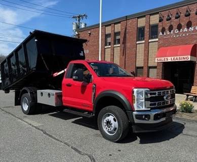 Ford F-600 Dump Truck - Automatic