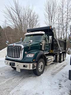 International HX Dump Truck - Automatic