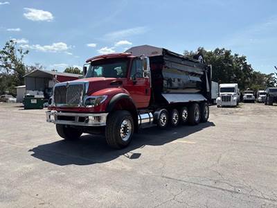International WorkStar 7600 Dump Truck - 410HP