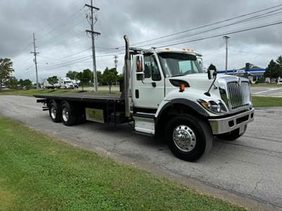 International WorkStar 7500 Tandem Axle Flatbed Truck - 350HP