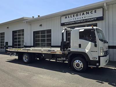 Isuzu FTR Flatbed Truck