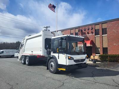 DENNIS EAGLE PROVIEW Tandem Axle Garbage Truck - Cummins, 360HP, Automatic