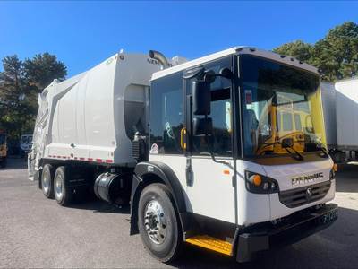 DENNIS EAGLE PROVIEW Tandem Axle Garbage Truck - Cummins, 360HP, Automatic