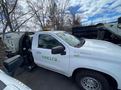 Chevrolet Silverado 1500 Single Axle Truck