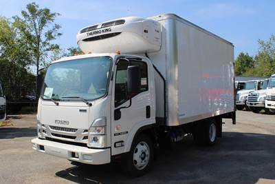 Isuzu NRR 71 ft Refrigerated Truck