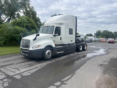International LT Sleeper Semi Truck - 73" Raised Roof Sleeper, Cummins 400HP