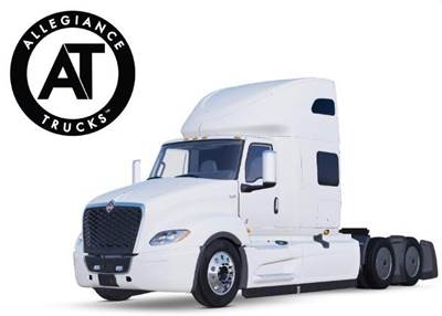 International LT Sleeper Semi Truck - Cummins 450HP