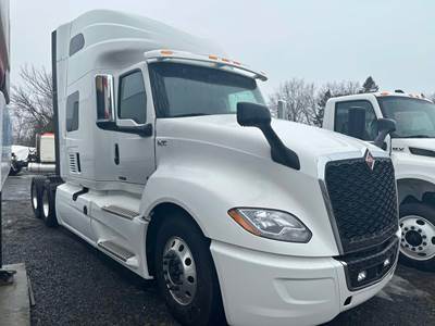 International LT Sleeper Semi Truck - 73" Raised Roof Sleeper, Cummins 450HP
