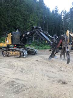 2015 Caterpillar 552 Series 2 - Quadco 26B/360 + Heel & Grapple