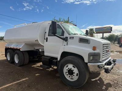 2008 GMC C7500 Water Truck 4000 gallons new steel tank!