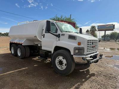 2008 GMC C8500 Water Truck 4000 gallons new steel tank!