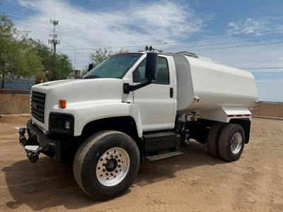 2005 GMC TopKick C7500 Water Truck 2500 gallons new steel tank