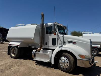2012 Peterbilt 384 Water Truck 2500 gallons new steel tank!