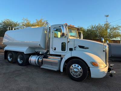 2013 Peterbilt 384 Water Truck 4000 gallons new steel tank!