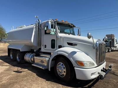 2013 Peterbilt 384 Water Truck 4000 gallons new steel tank!