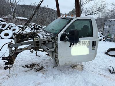 2008 Ford F550SD Cab Assembly