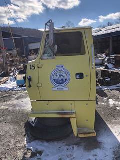 1997 Ford L8000 Complete Cab Assembly