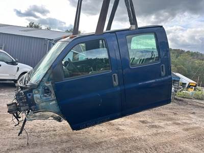 GMC 6500 7500 Crew Cab Assembly