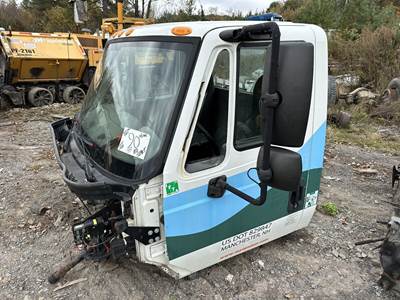 2015 International 4200 / 4300 / 4400 Cab Assembly