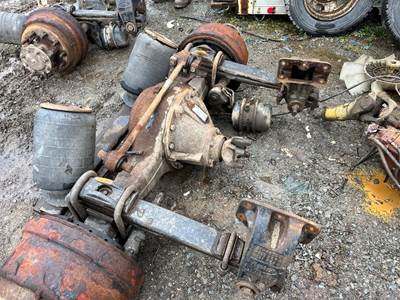 Eaton-Spicer RS404 / 21060S Rear Axle Assembly