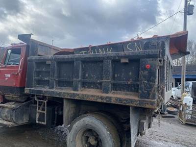 10' Steel Dump Body with Hoist & Pump