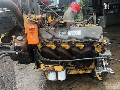 Caterpillar 3208 Engine - 215 HP