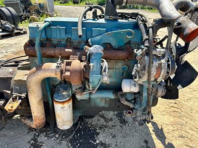 1999 International DT466E Engine
