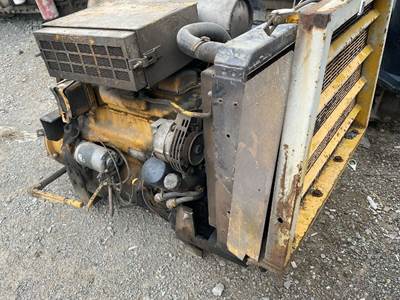 John Deere 4239DF Engine