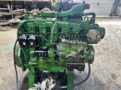 John Deere 6466T Engine