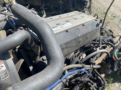 Mercedes-Benz OM906LA Engine - 300 HP