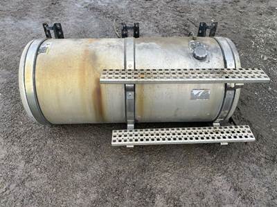 Volvo VNL Fuel Tank