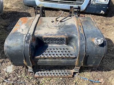 International 4700 / 4900 Gasoline / Fuel Truck