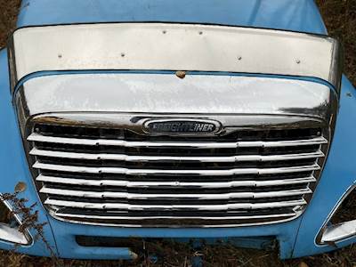 Freightliner Columbia Grille