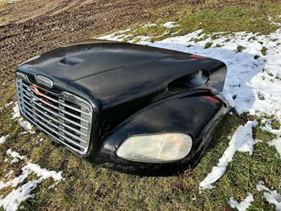 Freightliner M2 Hood