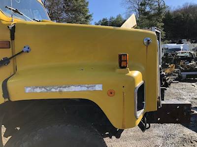 International 2500 / 2575 / 2574a Hood