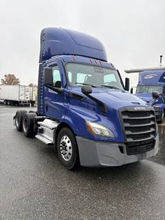 Freightliner Cascadia 116 Day Cab Truck - Detroit 450HP, 12 Speed Dt12 Amt
