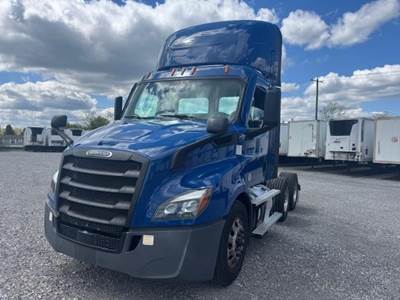 Freightliner Cascadia 116 Day Cab Truck - Detroit 450HP, 12 Speed Dt12 Amt