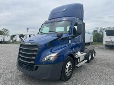 Freightliner Cascadia 116 Day Cab Truck - Detroit 450HP, 12 Speed Dt12 Amt