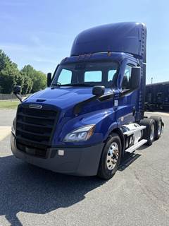 Freightliner Cascadia 116 Day Cab Truck - Detroit 450HP, 12 Speed Dt12 Amt