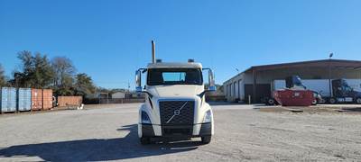 Volvo VNL64T300 Day Cab Truck - D13 410HP, 12 Speed I Shift Amt