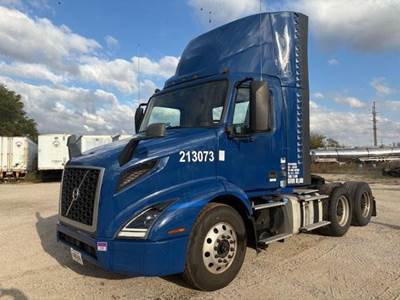 Volvo VNR64T300 Day Cab Truck - D13 410HP, 12 Speed I Shift Amt
