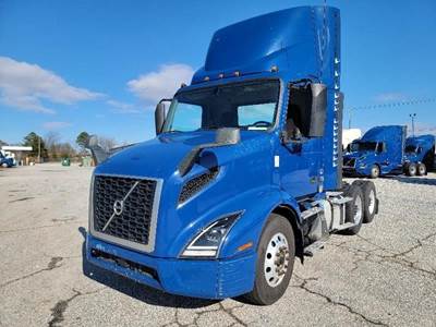 Volvo VNR64T300 Day Cab Truck - D13 410HP, 12 Speed I Shift Amt