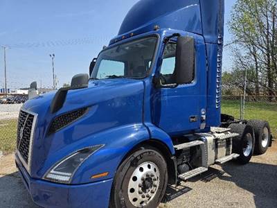 Volvo VNR64T300 Day Cab Truck - D13 410HP, 12 Speed I Shift Amt