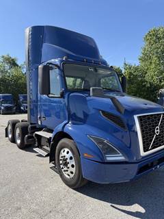 Volvo VNR64T300 Day Cab Truck - D13 410HP, 12 Speed I Shift Amt