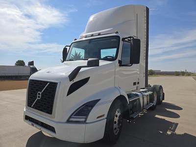 Volvo VNR64T300 Day Cab Truck - D13 410HP, 12 Speed I Shift Amt