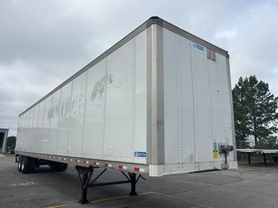Stoughton Z-Plate 53 ft Dry Van Trailer - Swing Door, Air Ride, Sliding Axle