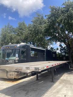 Transcraft 48x102 Combination Flatbed Trailer - Air Ride, Fixed Spread Axle